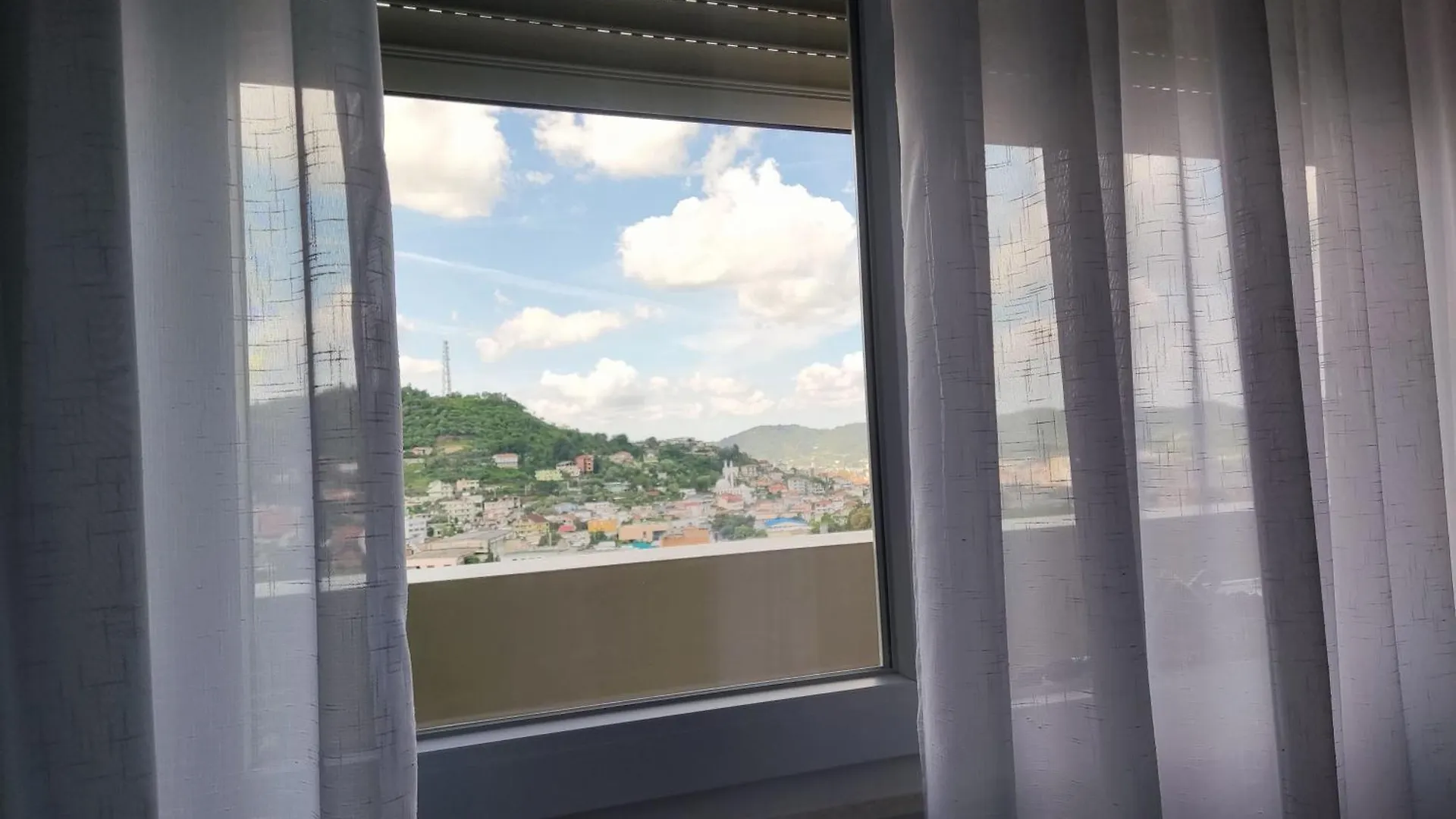 Golden View Tirana Apartment Albânia